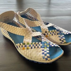 Womens water shoes sandals  Zee Alexis size 11